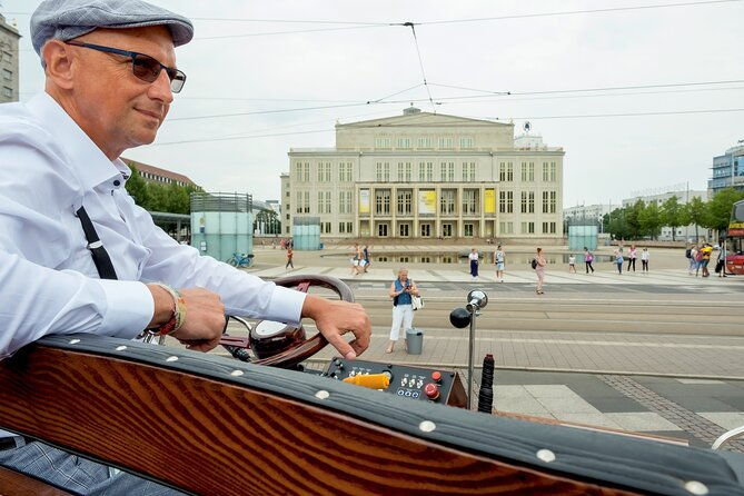 first-electrical-carriage-in-town-guided-city-tours-leipzig