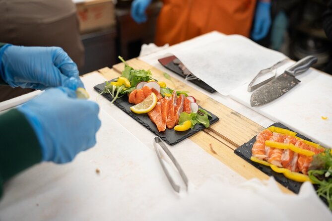 fish-cutting-workshop-in-kyoto-japan