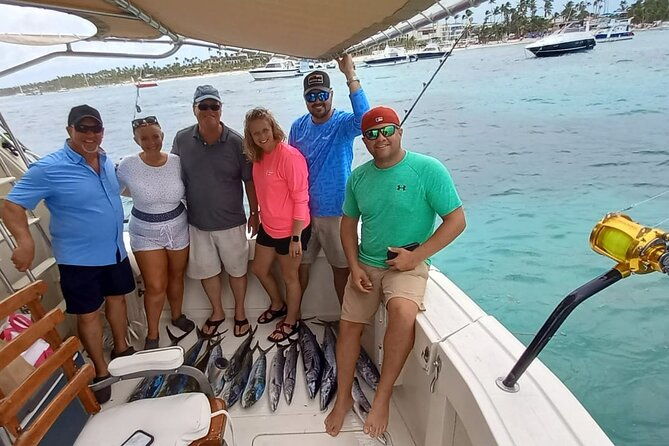 fishing-pro-charters-boat-excursion-mar-quesa