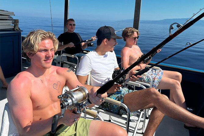 fishing-snorkelling-dolphin-boat-tour