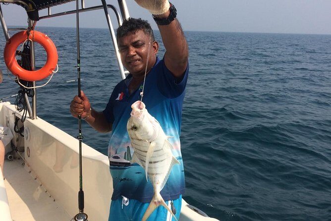 Fishing Trip - Exploring the Bahrain Fishing Trip: A Genuine Look at the Water-Based Experience