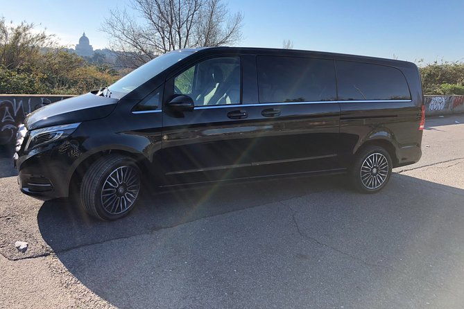 fiumicino-airport-private-transfers-with-luxury-mercedes-van