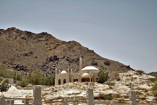 Five Emirates Full Day Tour from Dubai with Hotel Transfers - FAQ