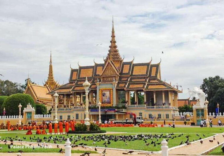 five-top-killing-field-toul-sleng-royal-palace-wat-phnom