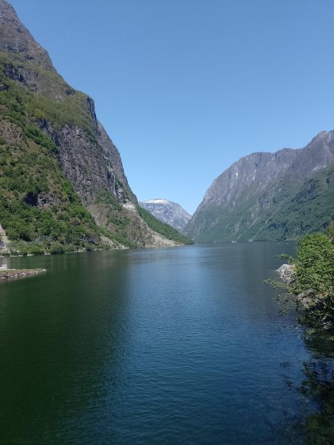 flam-borgund-stave-church-laerdal-and-stegastein-tour