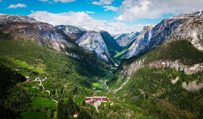 Flåm: Stegastein, Stalheim, and Gudvangen Scenic Coach Tour - Key Points