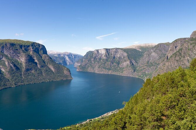 flam-the-spectacular-stegastein-viewpoint-tour-small-group