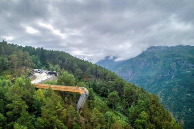 flam-the-spectacular-stegastein-viewpoint-tour-small-group