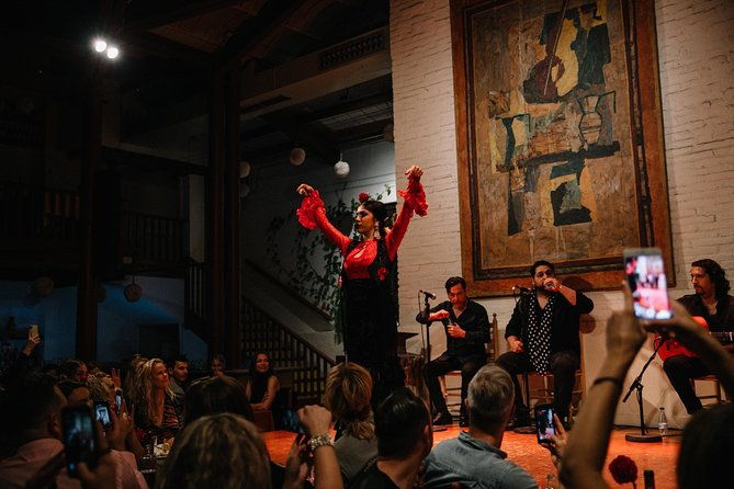 flamenco-night-at-tablao-de-carmen-with-tasting-menu-or-dinner