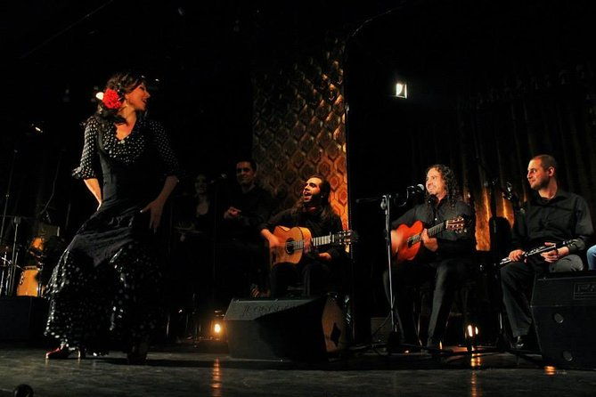 flamenco-show-tapas-small-group-tour-in-seville