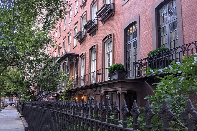 flatiron-district-time-travel-quest-experience-in-new-york