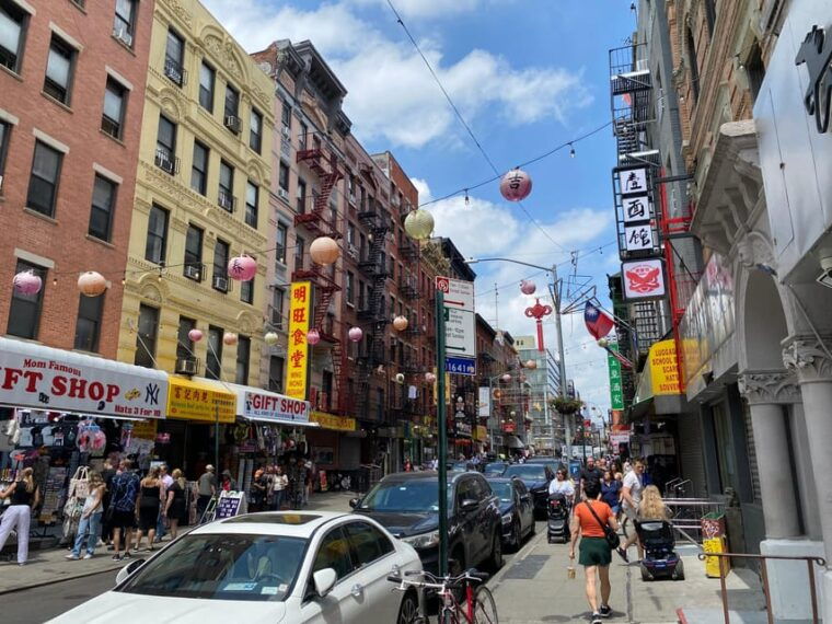 flavors-of-manhattan-exploring-chinatown-and-little-italy