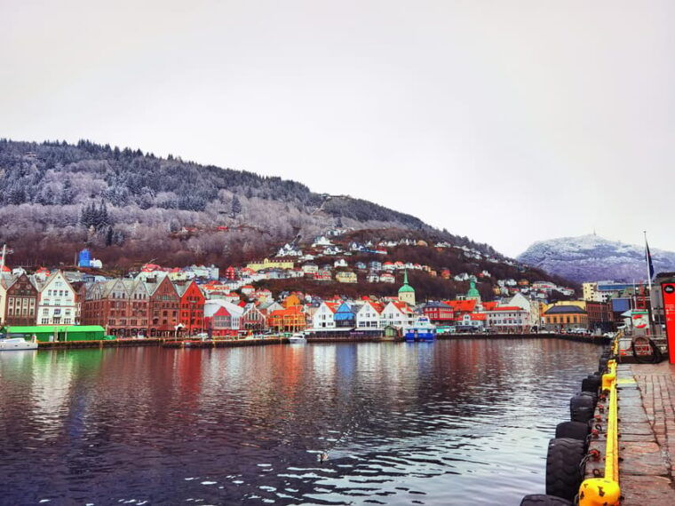 flexible-tour-to-modalen-castle-hesjedalsfossen-can-hiking