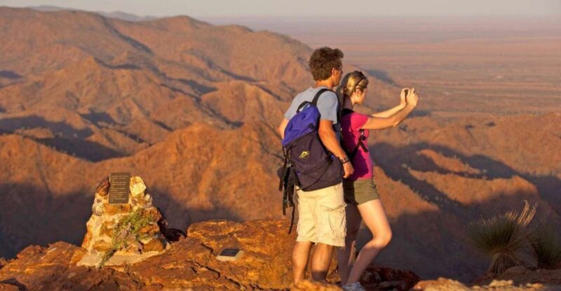 Flinders Ranges & Outback: 5-Day 4WD Tour from Adelaide - Day Three: Scenic Flights and Stargazing