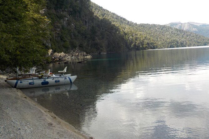 floating-a-lake-in-villa-la-angostura