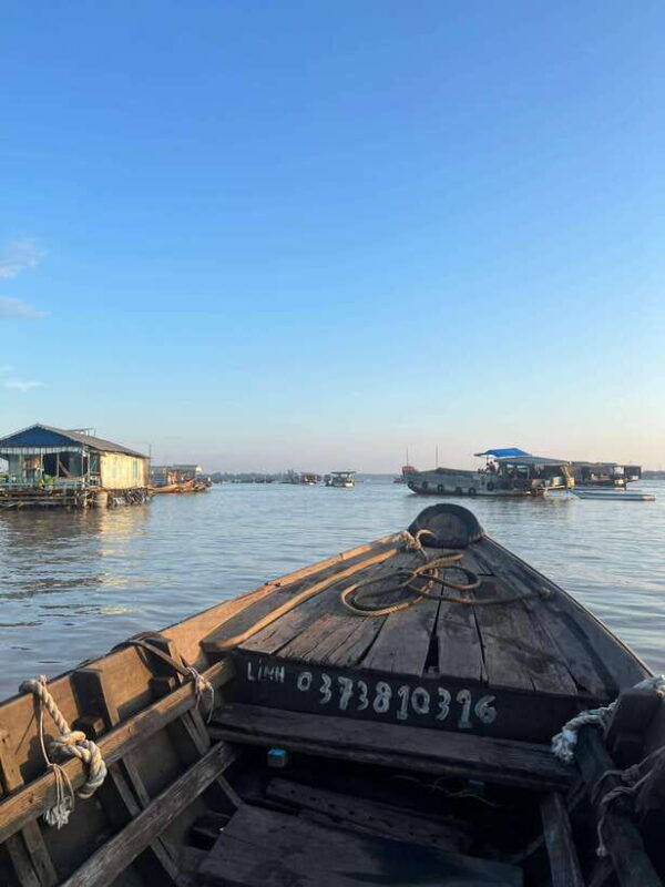 floating-market-flower-village-authentic-mekong-delta-tour