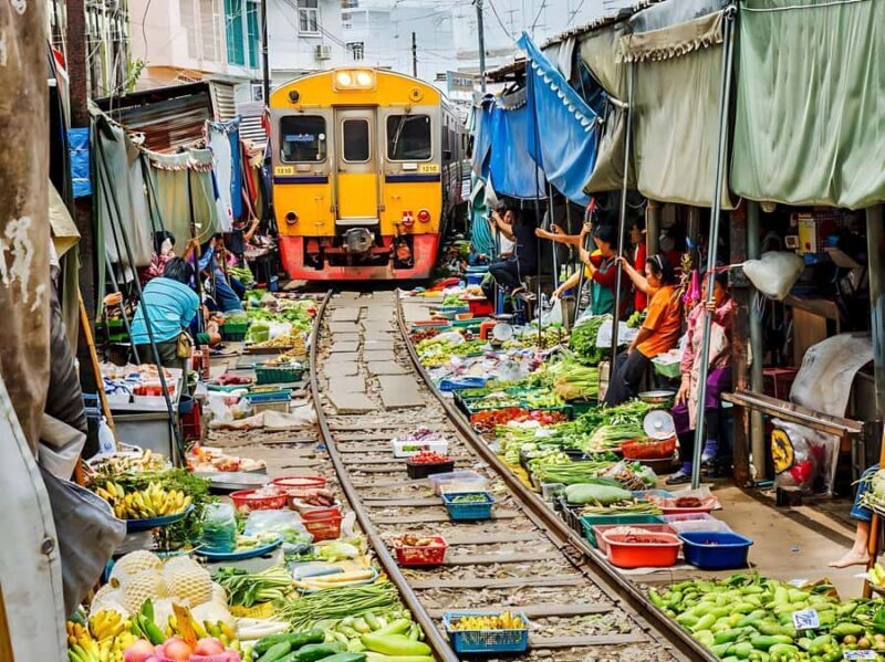 Floating Market & Railway Market  Private Tour - Key Points