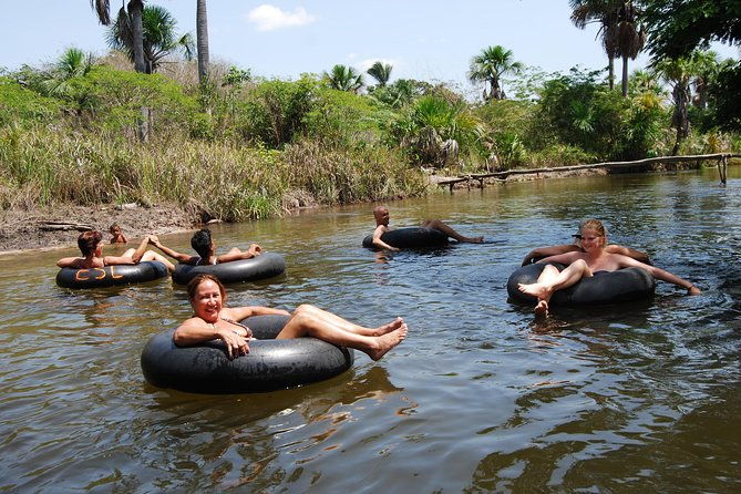 floating-on-the-river-formiga-cardosa-tour