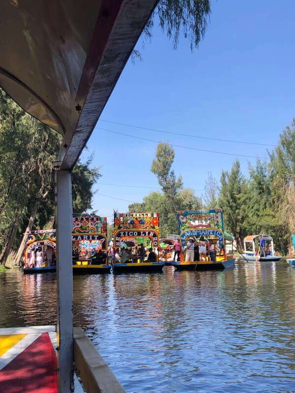 floating-party-in-xochimilco-canals-tequila-and-tradition