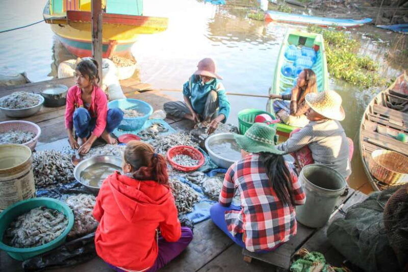 floating-village-and-tonle-sap-sunset-tour