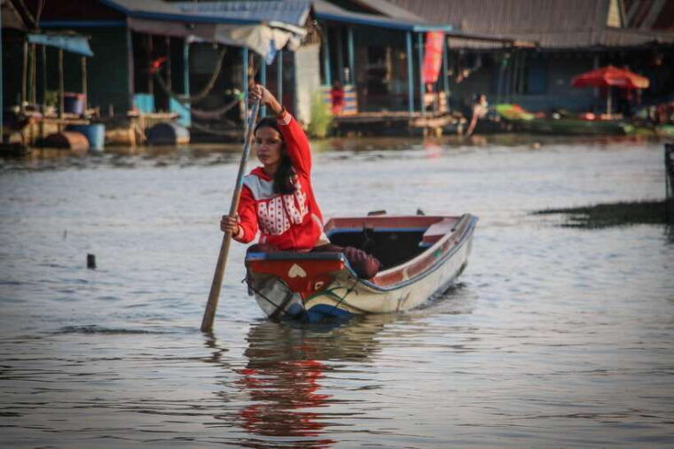 floating-village-and-tonle-sap-sunset-tour
