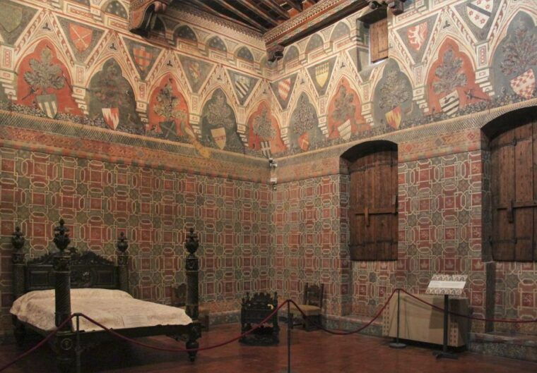 florence-1-hour-private-tour-of-an-ancient-florentine-house