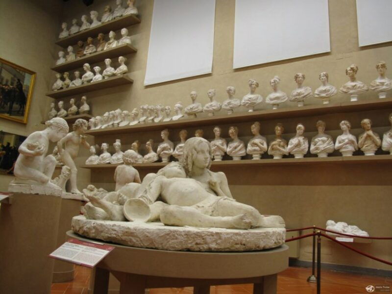 florence-accademia-gallery-guided-tour-with-an-art-expert