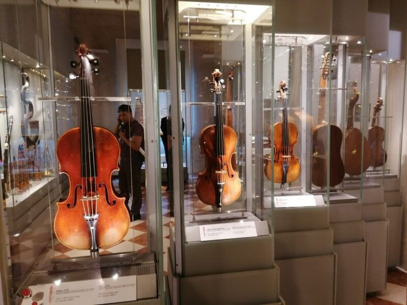 florence-accademia-gallery-ticket-with-app-guide