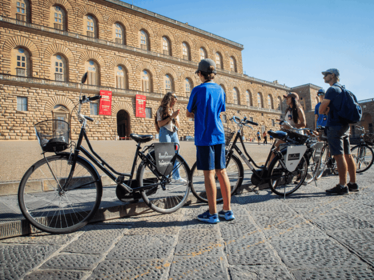 florence-accademia-gallery-vintage-bike-tour
