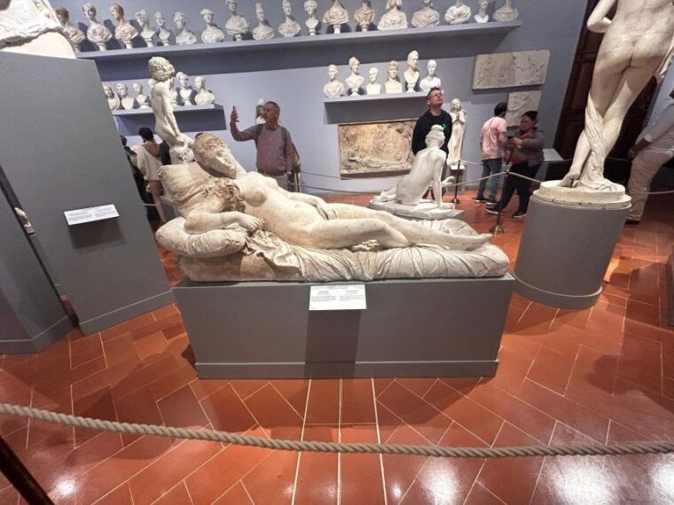 florence-accademia-reserved-entrance-ticket-and-guided-tour