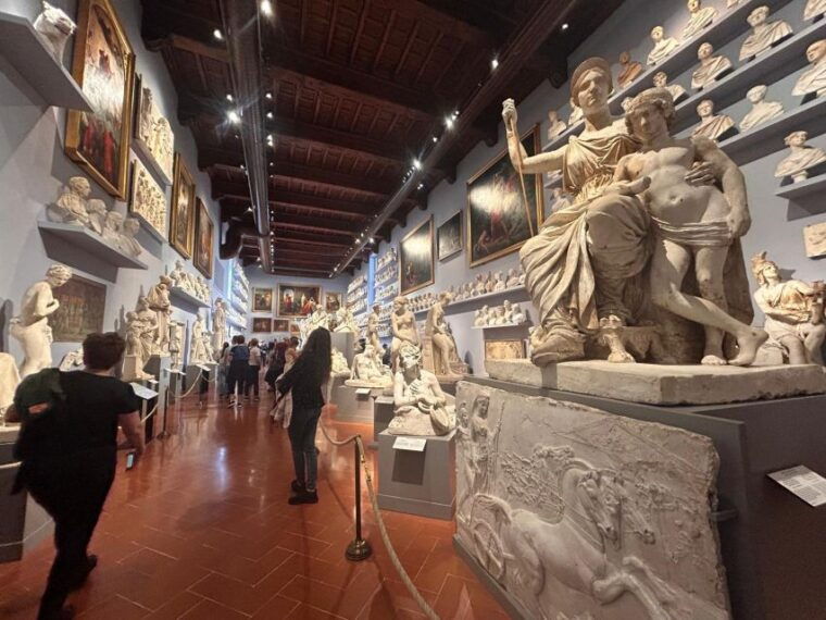 florence-accademia-reserved-entrance-ticket-and-guided-tour