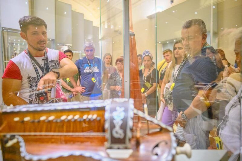 florence-accademia-with-michelangelos-david-guided-tour