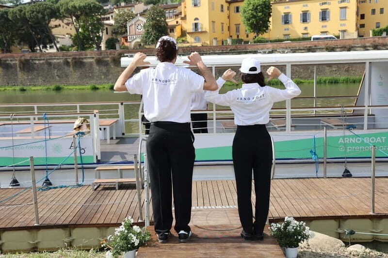 Florence: Arno River Cruise with Aperitivo - Key Points