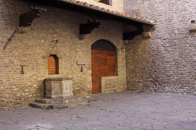 florence-art-history-and-charm-walking-tour-of-florence