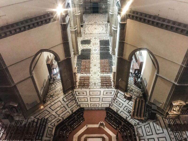 florence-cathedral-entry-with-dome-cupola-and-bell-tower