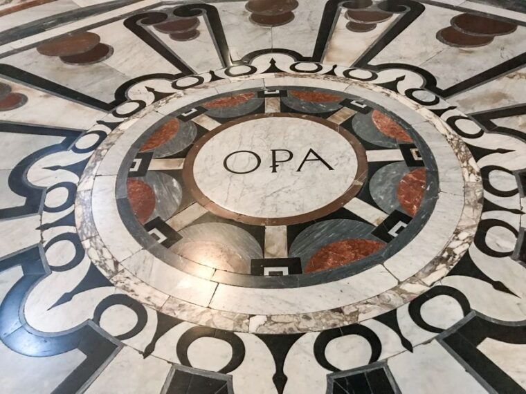 florence-cathedral-entry-with-dome-cupola-and-bell-tower