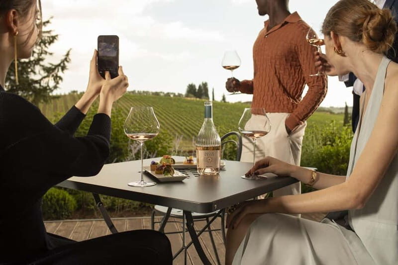 Florence: Chic-Nic Golden Hour at Ruffino - An Inside Look at the Florence: Chic-Nic Golden Hour at Ruffino