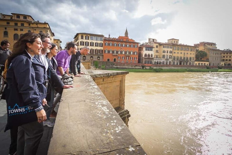 Florence: City Highlights Walking Tour + Wine Windows Option - A Deep Dive into the Florence Experience