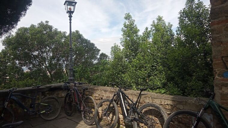 florence-country-ebike-tour-wine-tasting-in-organic-farm