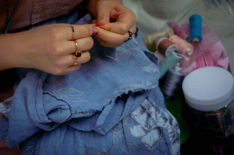 florence-creative-mending-and-immersive-shopping-experience