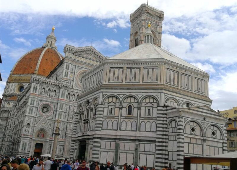 florence-duomo-area-tour-and-brunelleschi-dome-climb-ticket