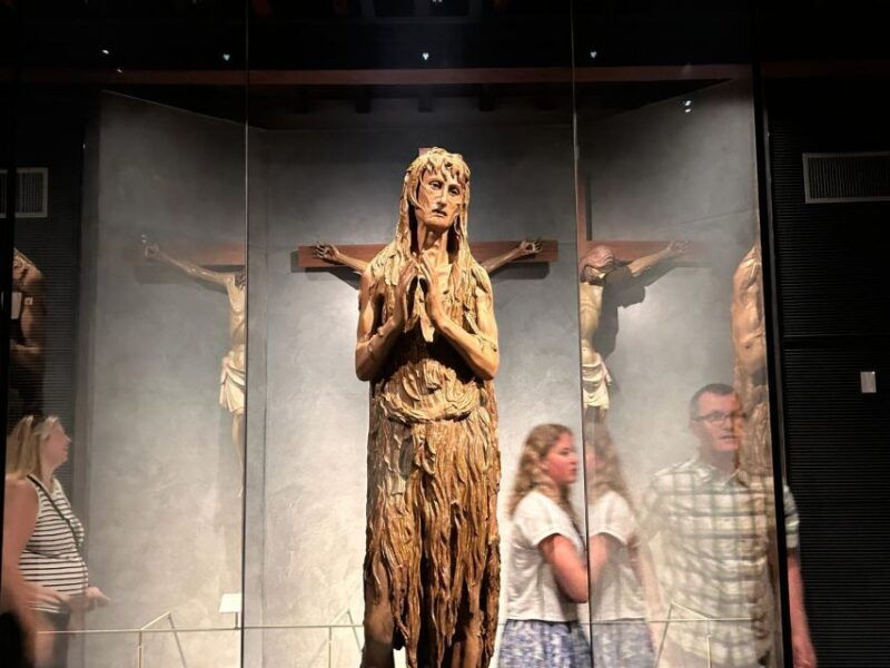 florence-duomo-museum-tour-brunelleschis-dome-climb