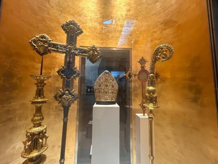 florence-duomo-museum-tour-brunelleschis-dome-climb