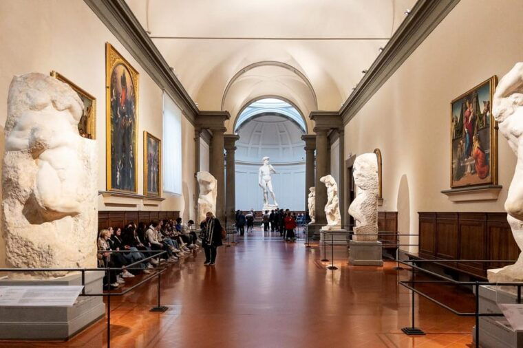 florence-exclusive-evening-tour-of-michelangelos-david