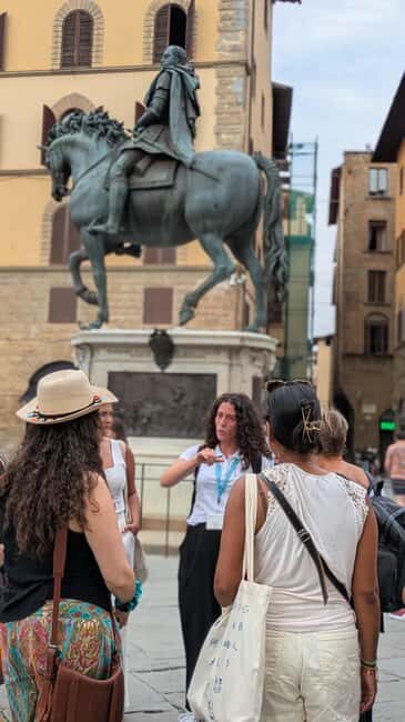 Florence: Ghost & Crimes Walking Tour with Tastings and Wine - A Closer Look at the Florence Ghost & Crimes Tour