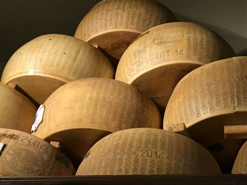 florence-guided-food-tour-with-fiorentina-steak-and-wine