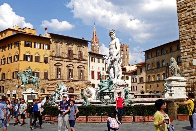 florence-guided-walking-tour-with-accademia-gallery-visit