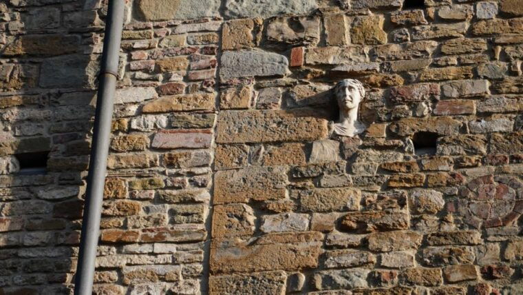 florence-historical-centre-and-legends-tour-for-small-groups