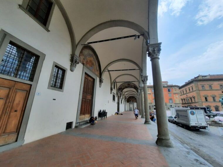 florence-hospital-of-the-innocents-guided-tour
