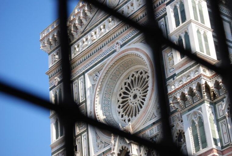 florence-in-one-day-walking-tour-with-uffizi-and-accademia